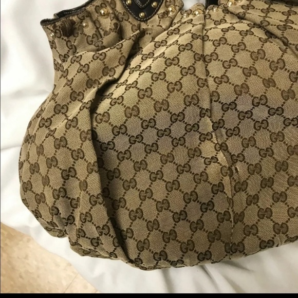 Authentic Gucci Studded Pelham Handbag - Picture 4 of 7